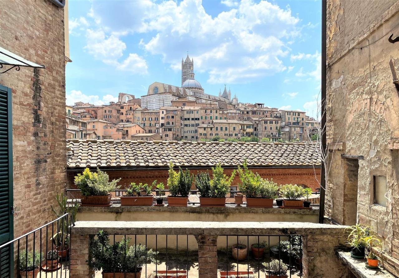 Camporegio 31- In Centro Con Vista Sul Duomo Siena Exterior foto